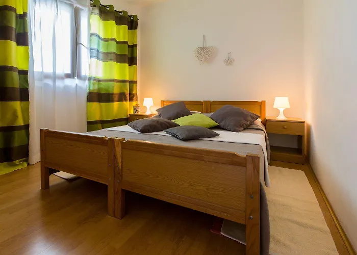 Charmantes Nur 500 Meter Zum Mit Meerblick, Privatem Balkon, Privatparkplatz * تْسْغيكفانِتْسا