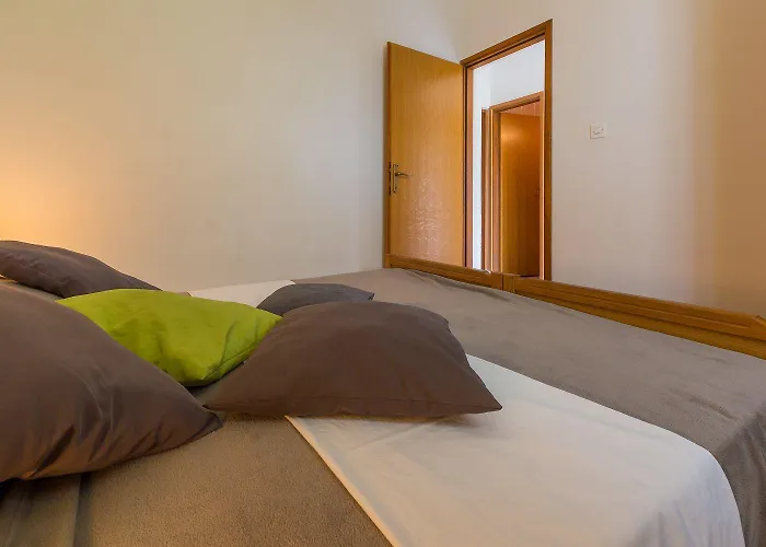 Charmantes Nur 500 Meter Zum Mit Meerblick, Privatem Balkon, Privatparkplatz شقة تْسْغيكفانِتْسا