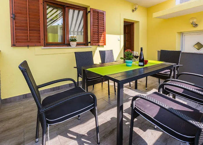 شقة Charmantes Nur 500 Meter Zum Mit Meerblick, Privatem Balkon, Privatparkplatz