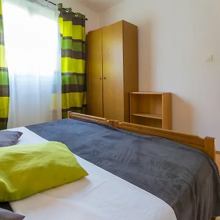 Charmantes Nur 500 Meter Zum Mit Meerblick, Privatem Balkon, Privatparkplatz *
